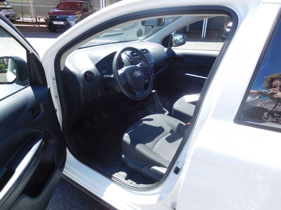 Mitsubishi Space Star - Imagem 5