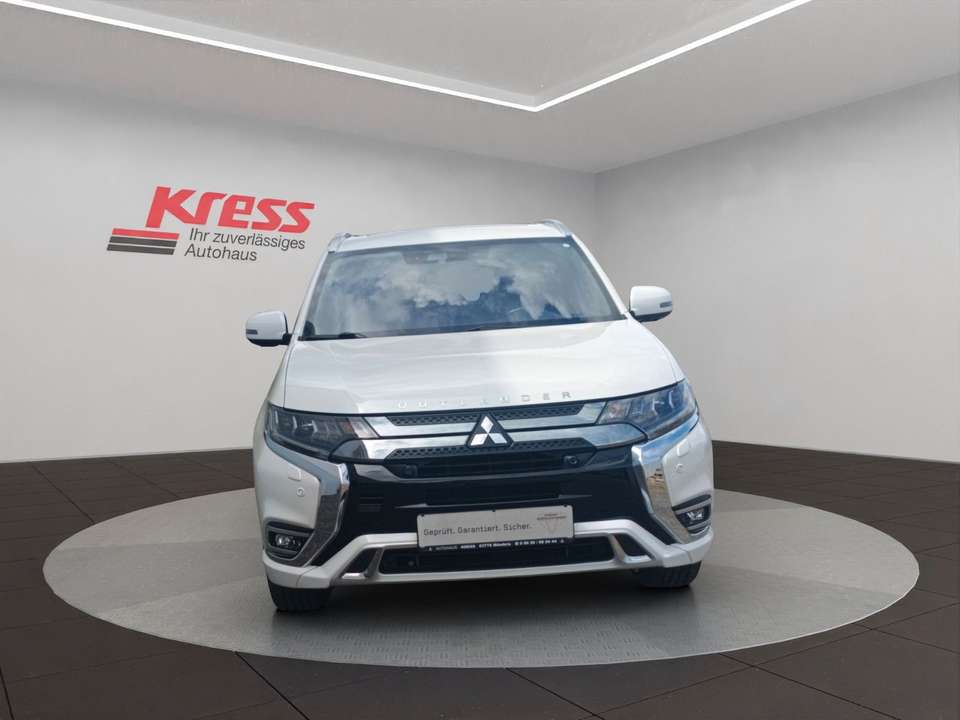Mitsubishi Outlander - Imagem 8