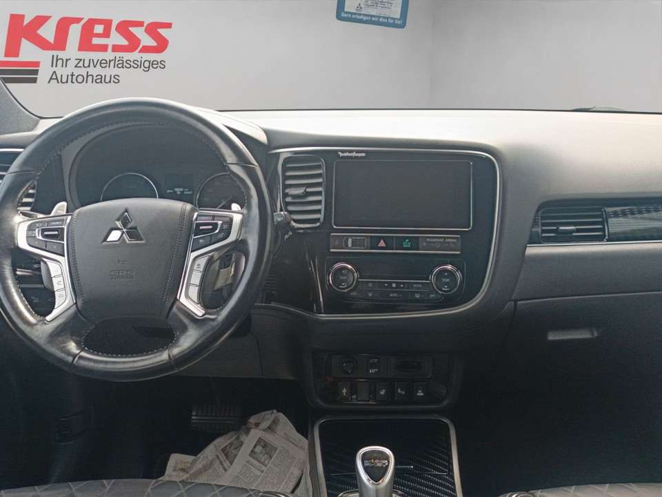 Mitsubishi Outlander - Imagem 13
