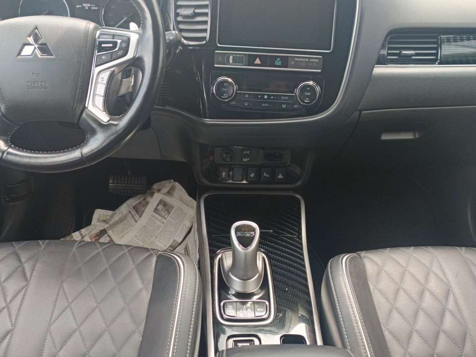 Mitsubishi Outlander - Imagem 14