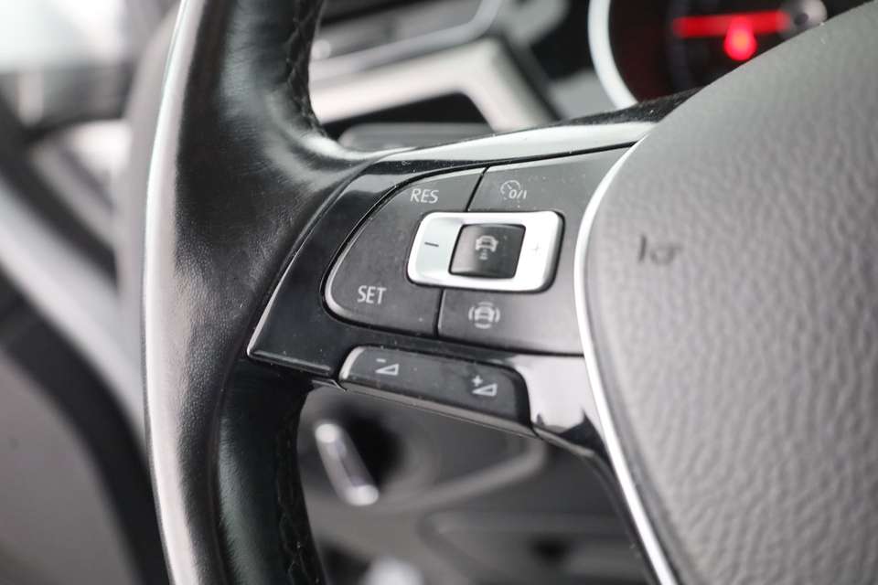 Volkswagen Touran - Imagem 15