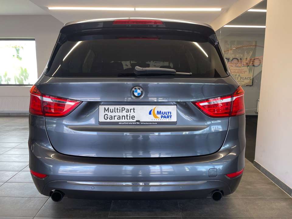 BMW 220 - Imagem 5