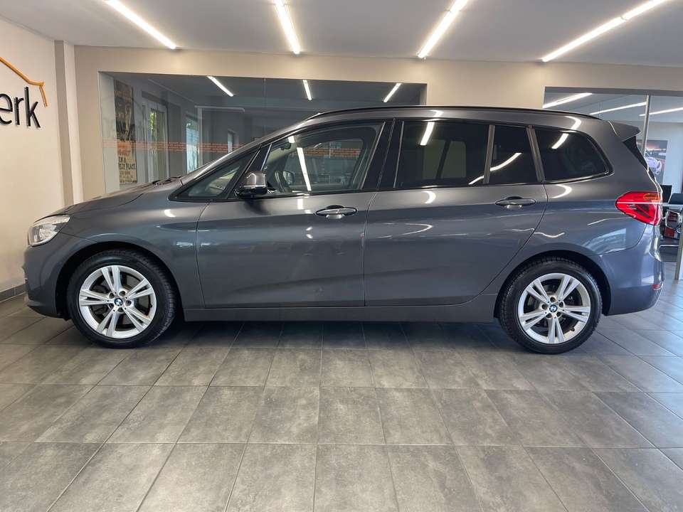 BMW 220 - Imagem 8