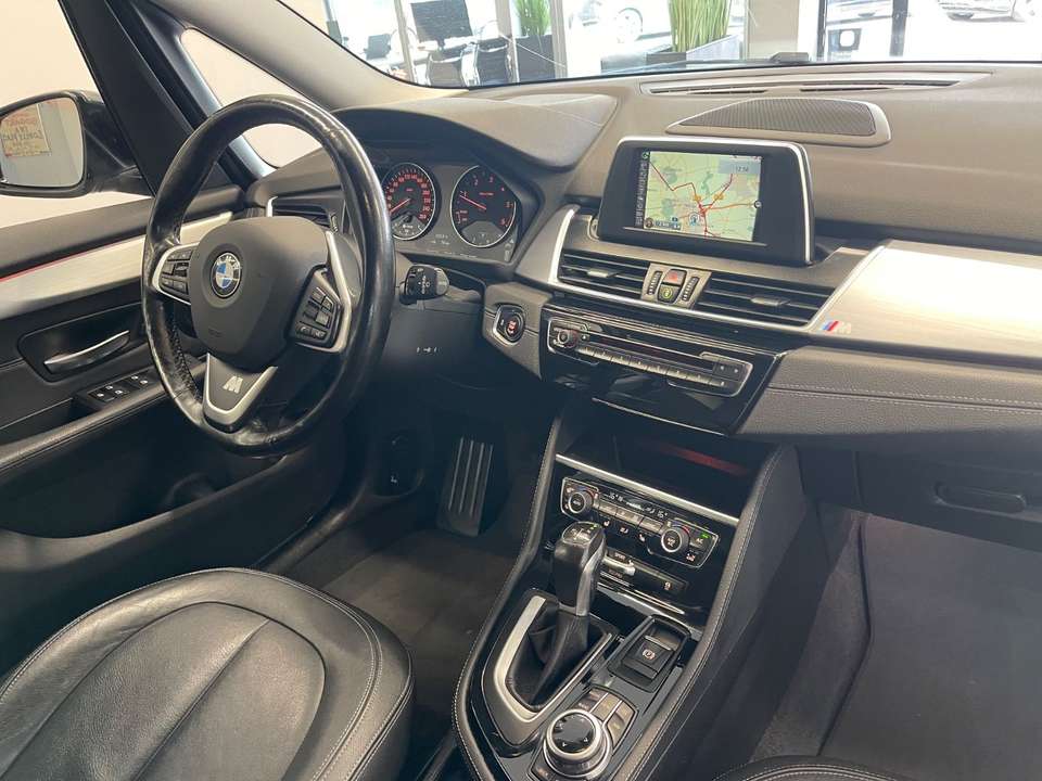 BMW 220 - Imagem 12