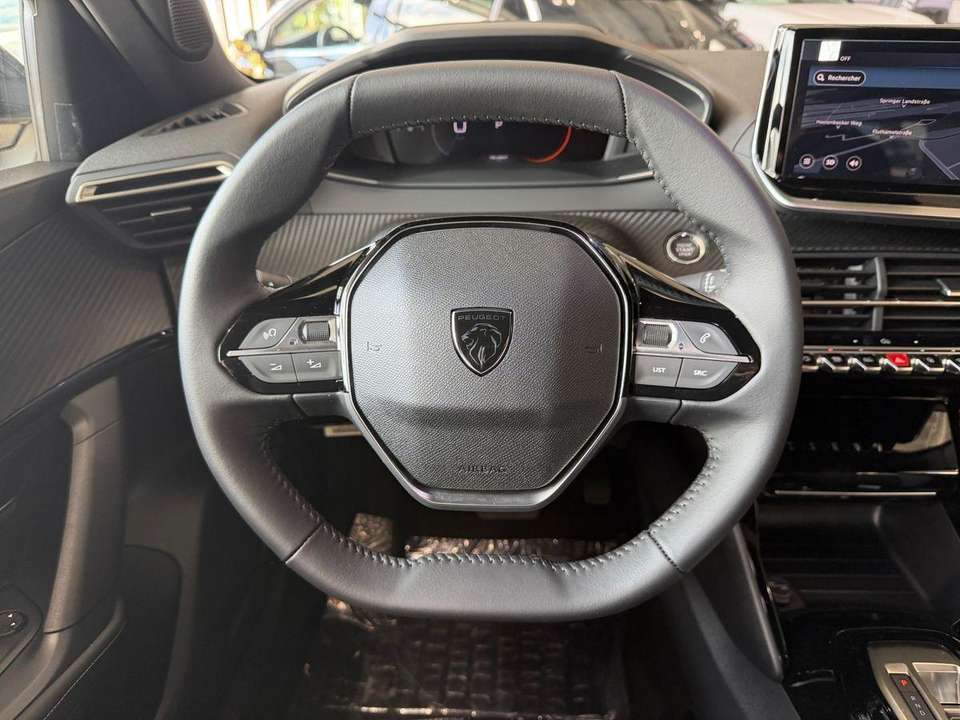 Peugeot 2008 - Imagem 11