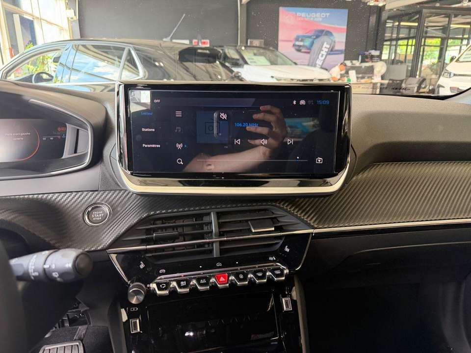 Peugeot 2008 - Imagem 13