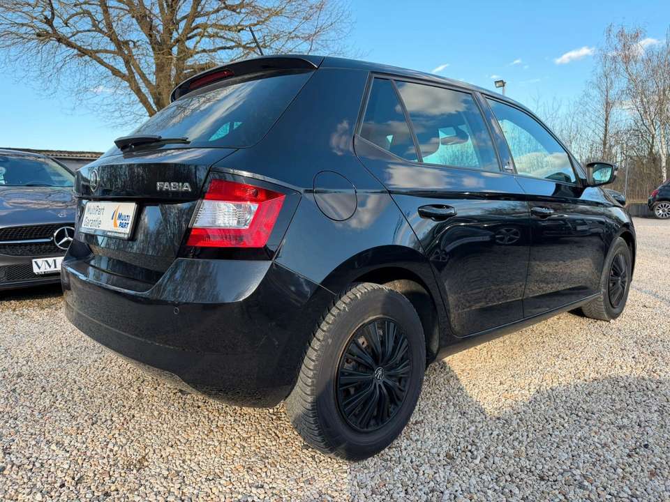 Skoda Fabia - Imagem 3