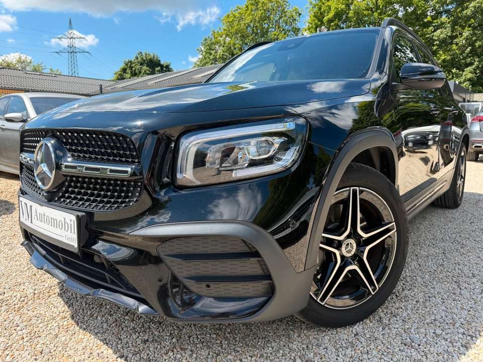 Mercedes-Benz GLB 220 - Imagem 1