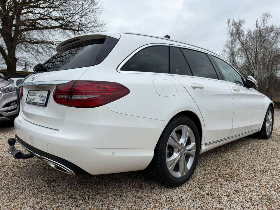 Mercedes-Benz C 300 - Imagem 4