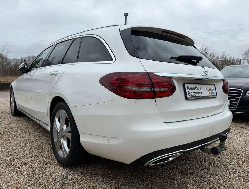 Mercedes-Benz C 300 - Imagem 6