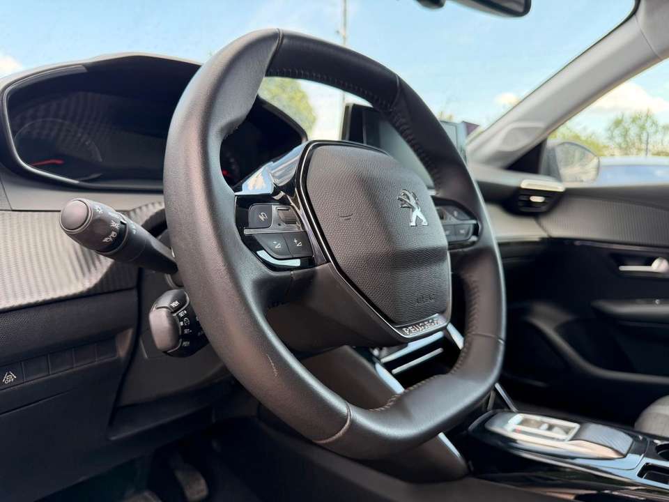 Peugeot 208 - Imagem 8