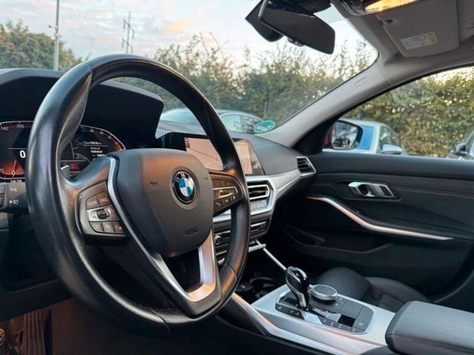 BMW 318 - Imagem 8