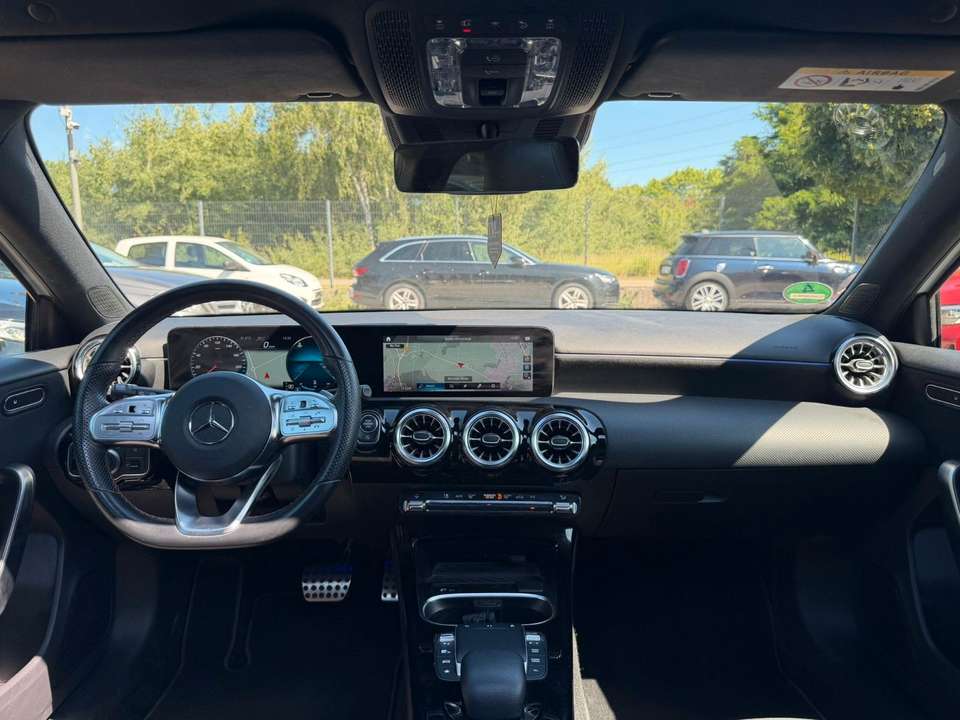 Mercedes-Benz A 200 - Imagem 9