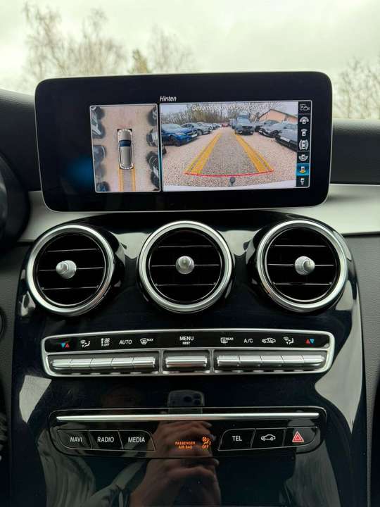 Mercedes-Benz C 300 - Imagem 12