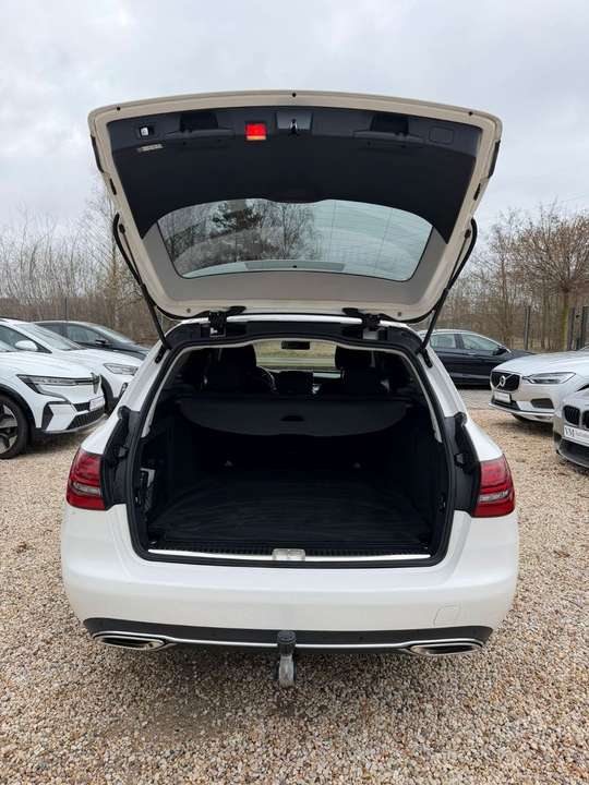Mercedes-Benz C 300 - Imagem 13