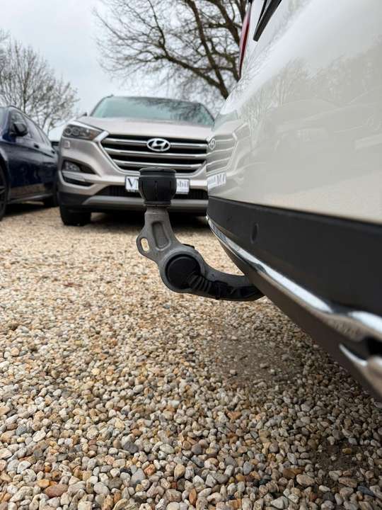 Mercedes-Benz C 300 - Imagem 14