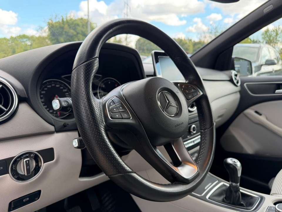Mercedes-Benz B 200 - Imagem 7
