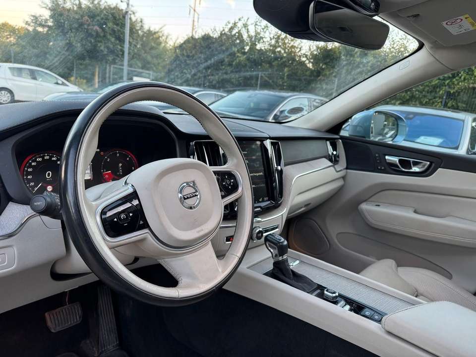 Volvo XC60 - Imagem 9