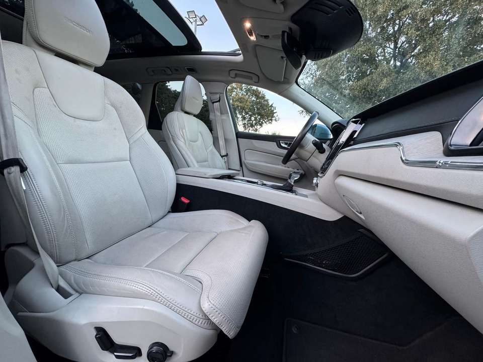 Volvo XC60 - Imagem 11