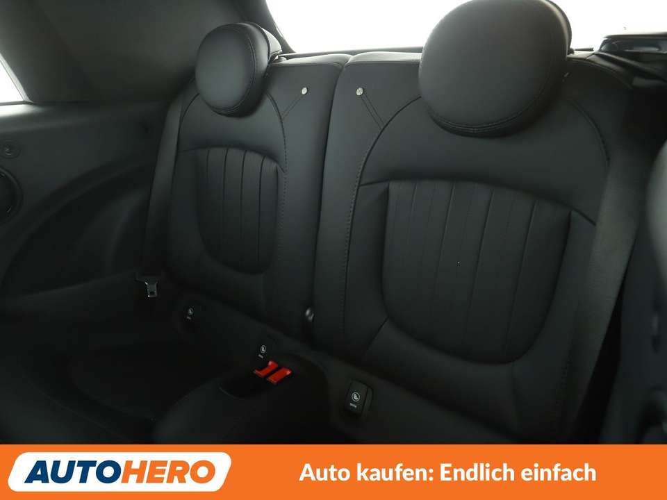 MINI John Cooper Works Cabrio - Imagem 14