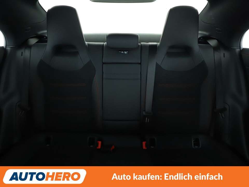 Mercedes-Benz CLA 200 - Imagem 15