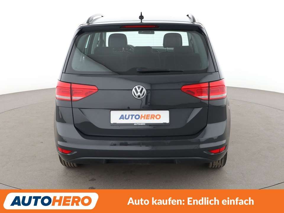 Volkswagen Touran - Imagem 5