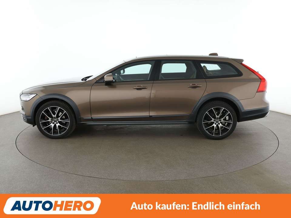 Volvo V90 Cross Country - Imagem 3