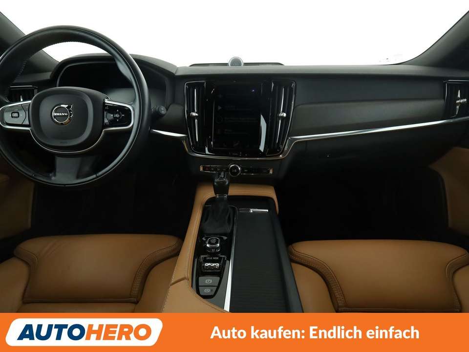 Volvo V90 Cross Country - Imagem 12
