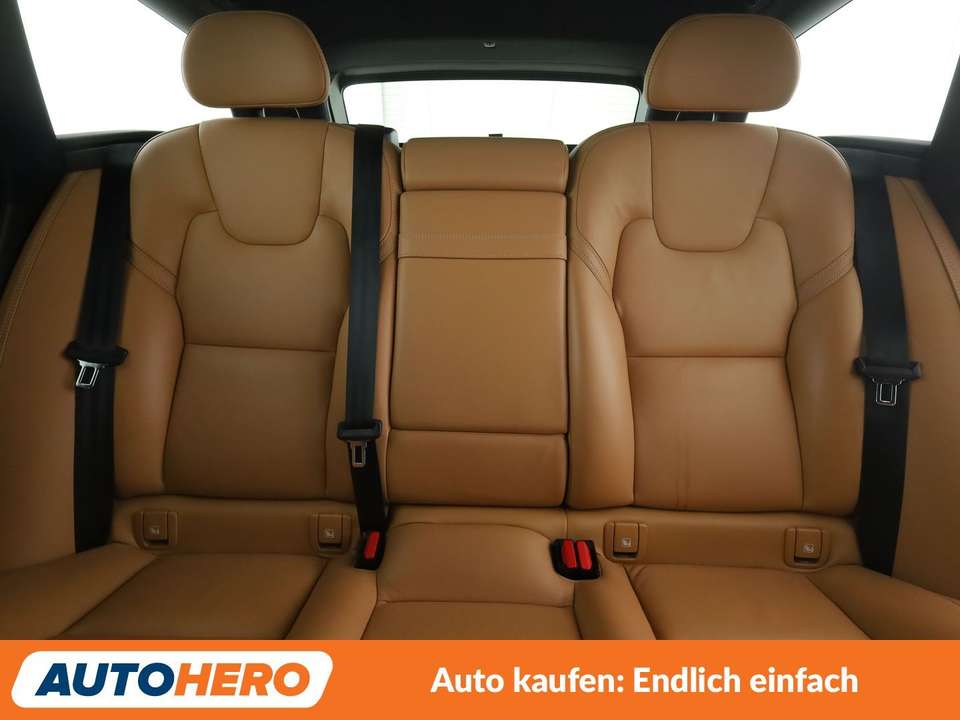 Volvo V90 Cross Country - Imagem 15