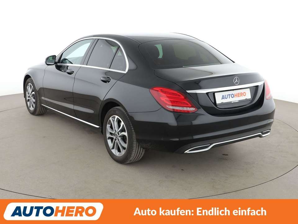 Mercedes-Benz C 180 - Imagem 4