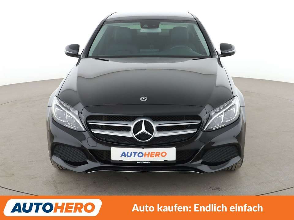 Mercedes-Benz C 180 - Imagem 9