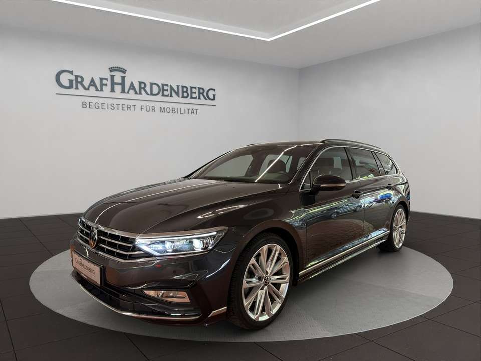 Volkswagen Passat - Imagem 1