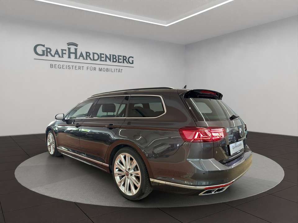 Volkswagen Passat - Imagem 4