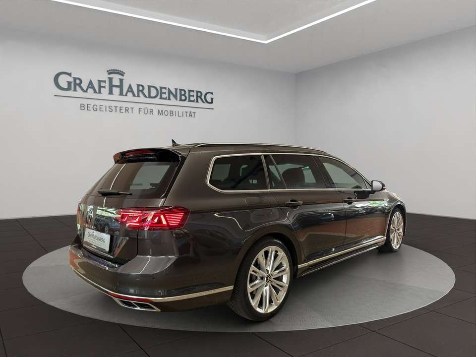 Volkswagen Passat - Imagem 6