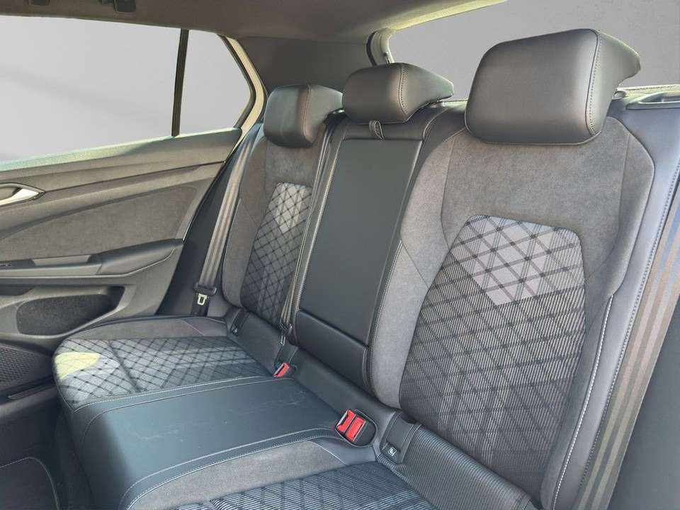 Volkswagen Golf - Imagem 14