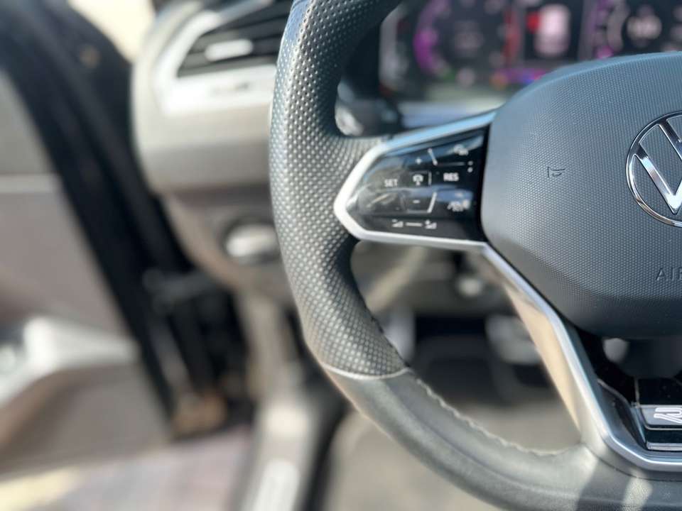 Volkswagen Tiguan Allspace - Imagem 14