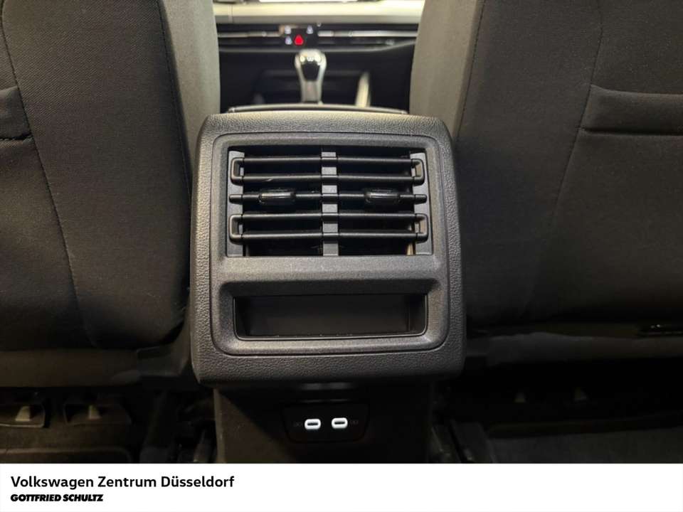 Volkswagen Golf - Imagem 13