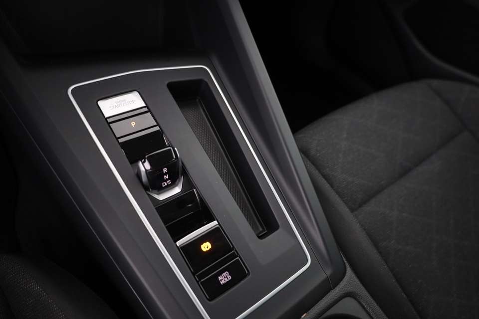 Volkswagen Golf - Imagem 13