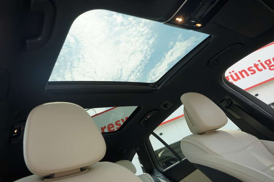 Mercedes-Benz C 220 - Imagem 13