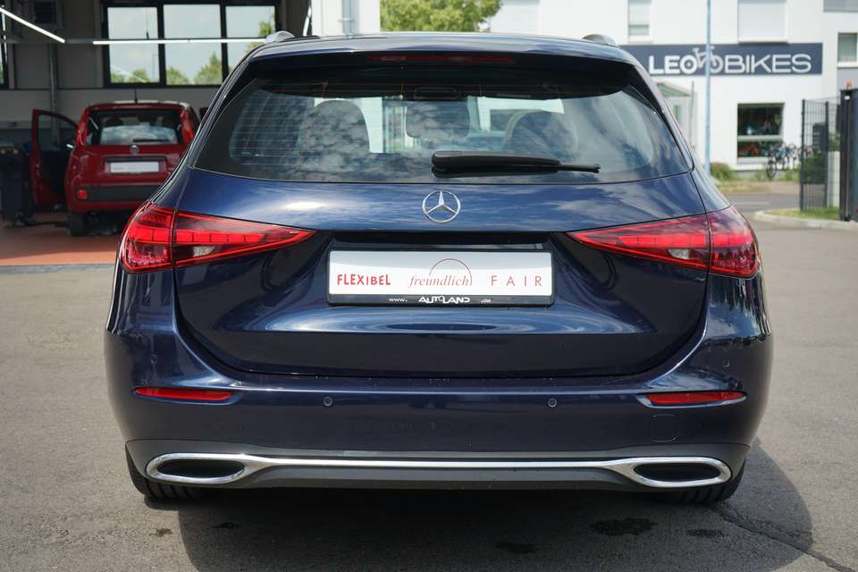 Mercedes-Benz C 220 - Imagem 15