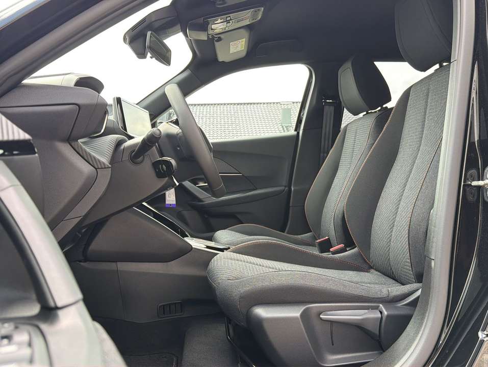 Peugeot 2008 - Imagem 13