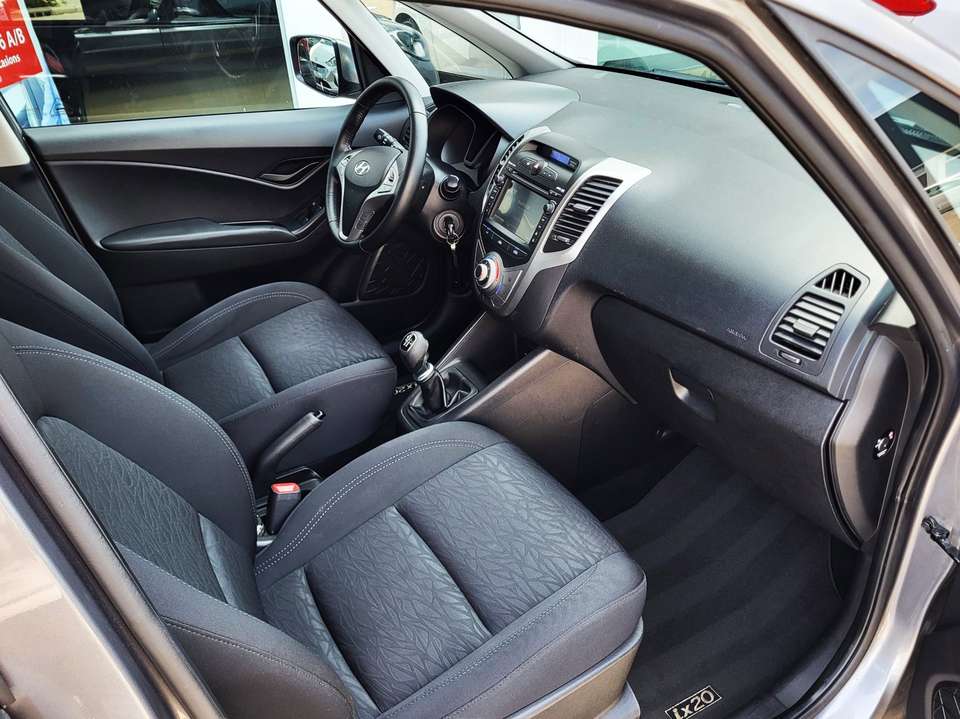 Hyundai iX20 - Imagem 18