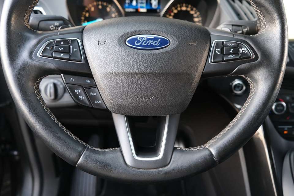 Ford Kuga - Imagem 8
