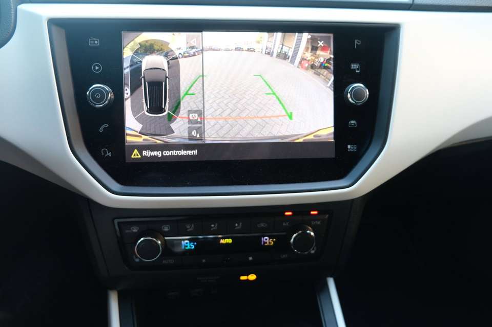SEAT Arona - Imagem 12