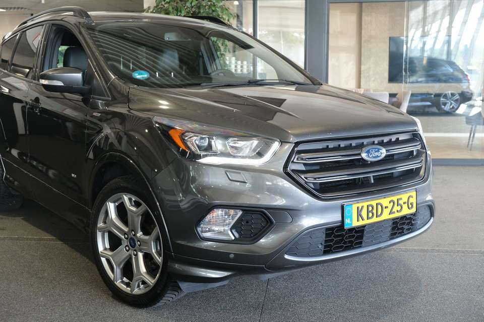 Ford Kuga - Imagem 13