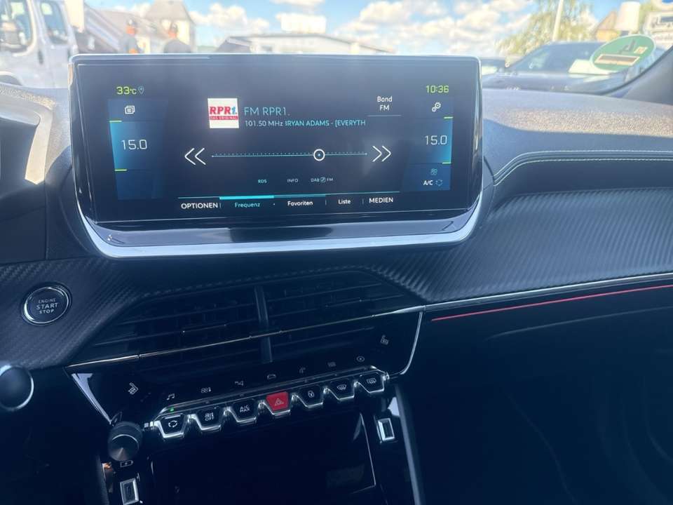 Peugeot 2008 - Imagem 12