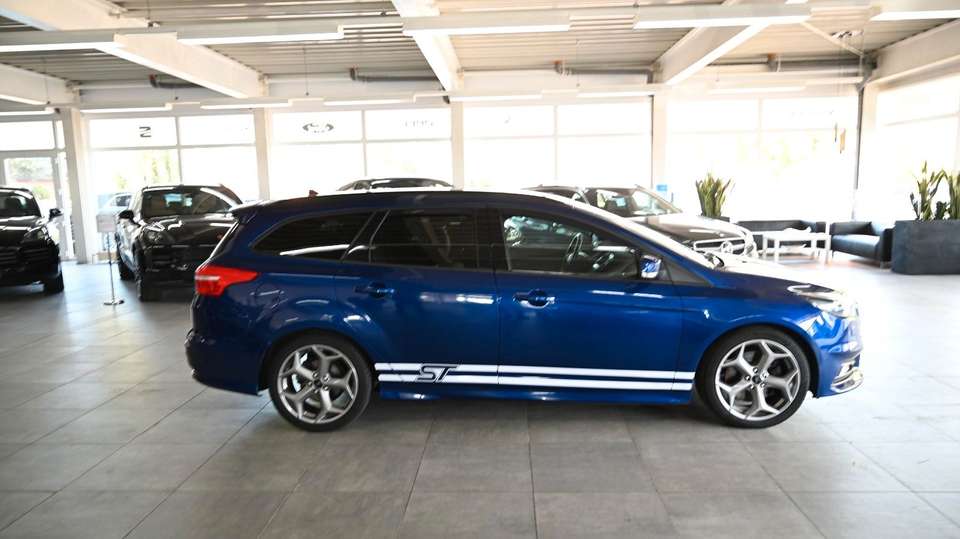 Ford Focus - Imagem 8