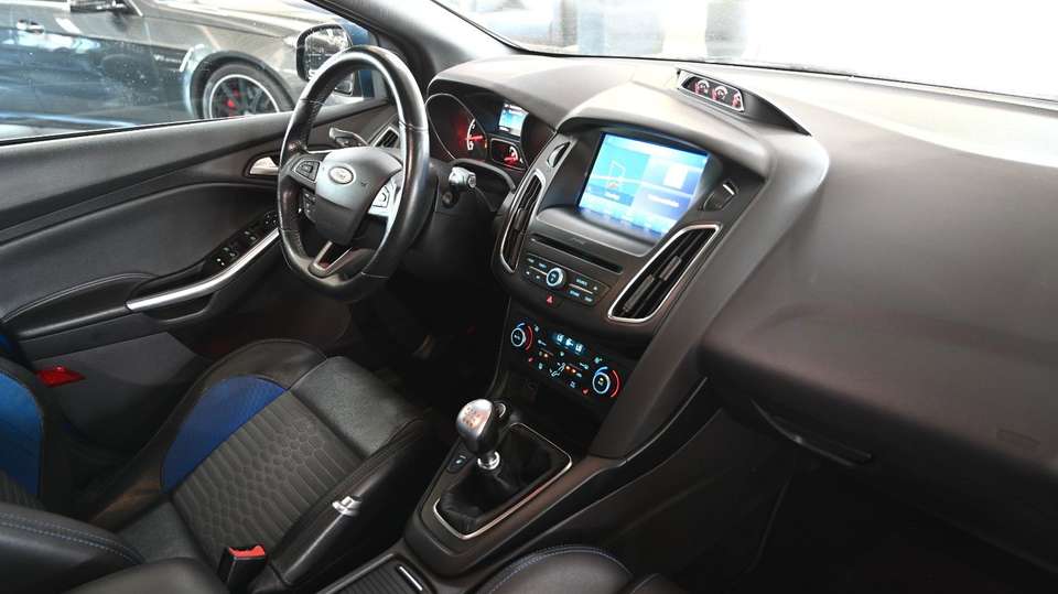 Ford Focus - Imagem 14