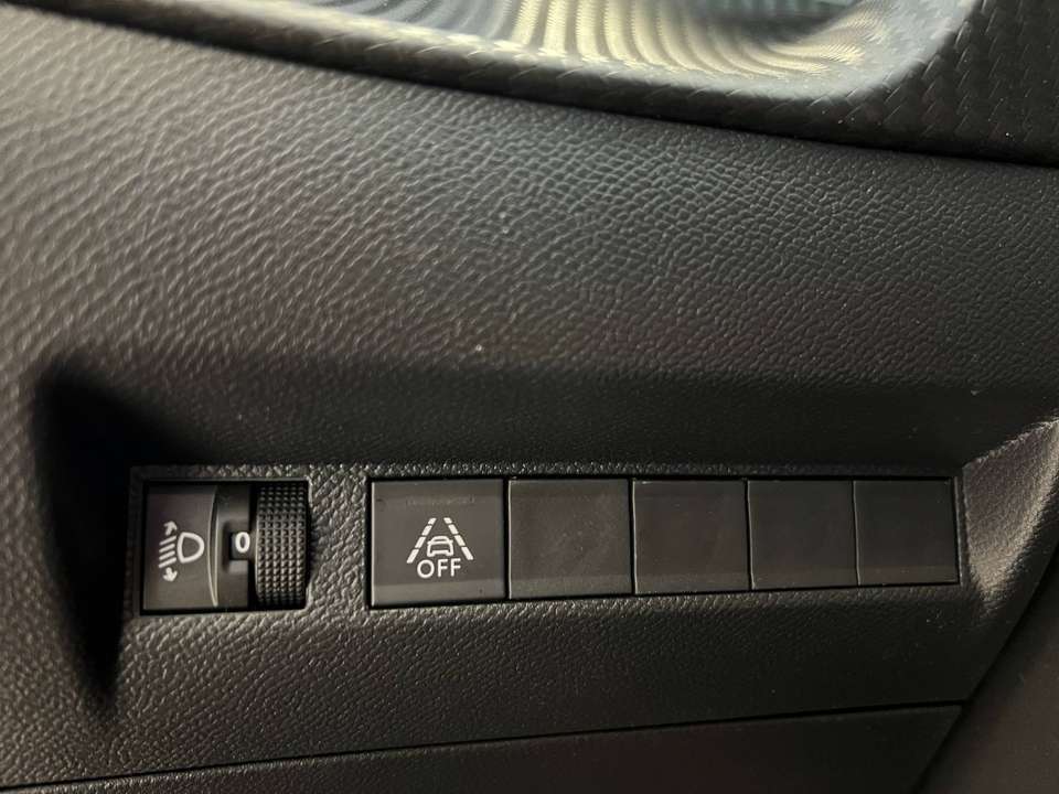 Peugeot 208 - Imagem 14
