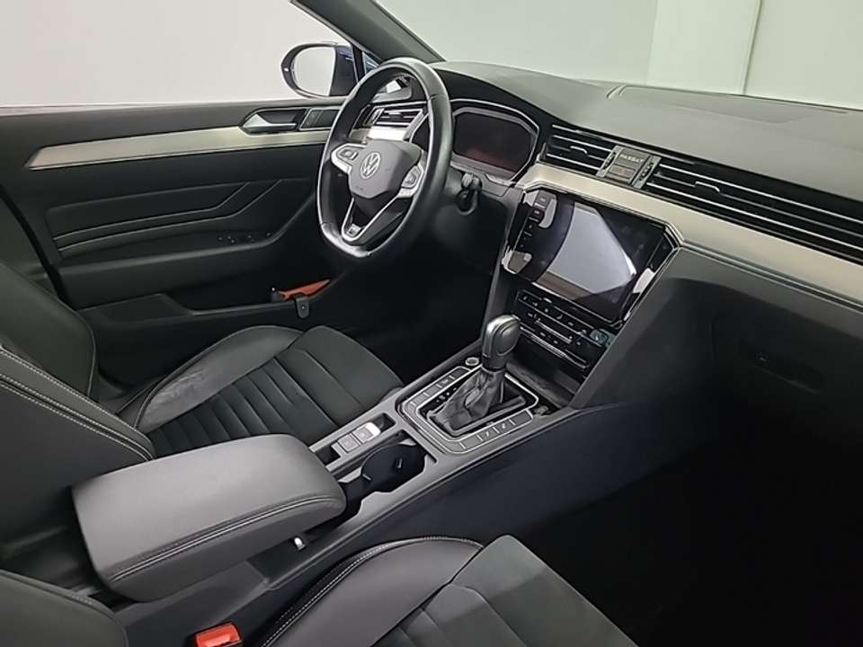 Volkswagen Passat Variant - Imagem 6
